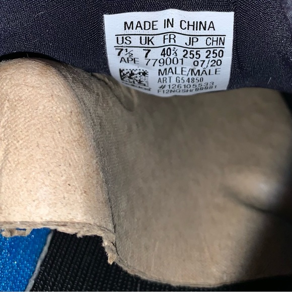 Adidas Yeezy 700 V3 Arzareth - Picture 5 of 6